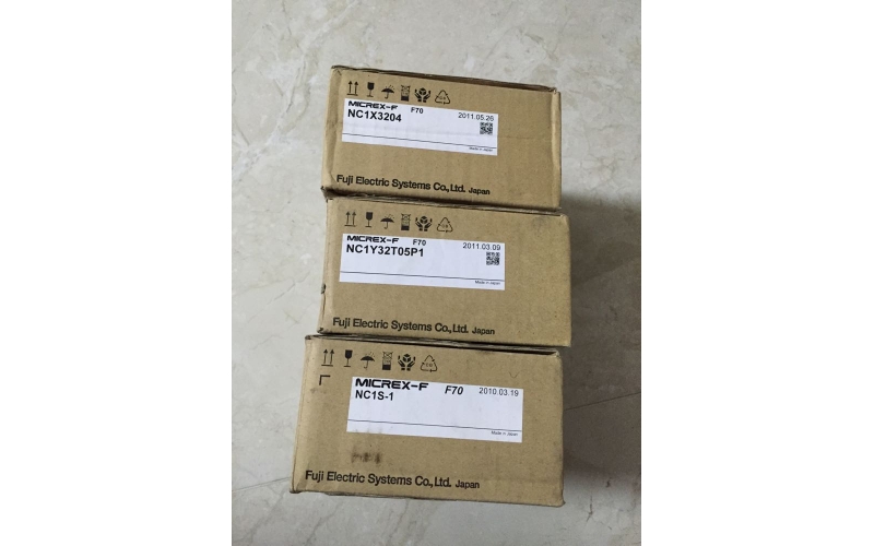 ZW-28M122 FBP56HS-A10 FPU120H-A10 FPB56R-A10 NB2-E90R3-AC FPU081A-A10 FTB300A Fuji electric